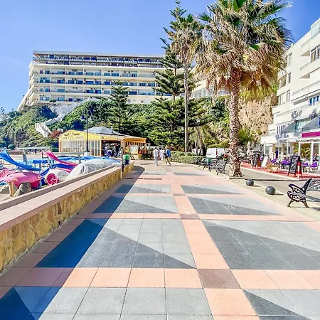 Seaview With Bajondillo Access Apartment
