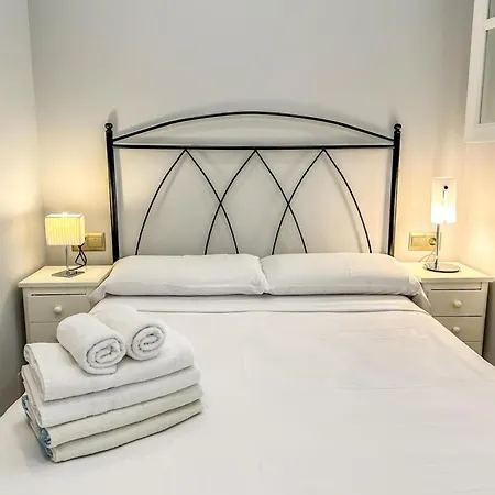 Apartment Seaview With Bajondillo Access